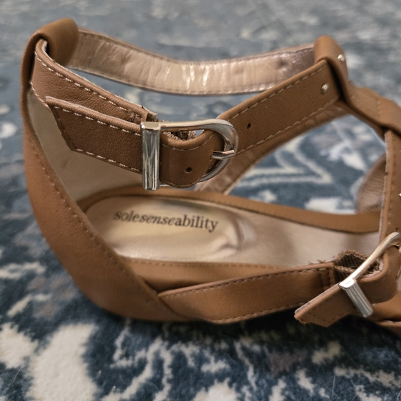 Elegant Tan Studded Sandals - Picture 5 of 7